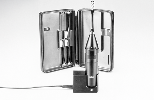 Braun zb 1t akku elektro Zahnbürste, 1980, designed by Robert Oberheim