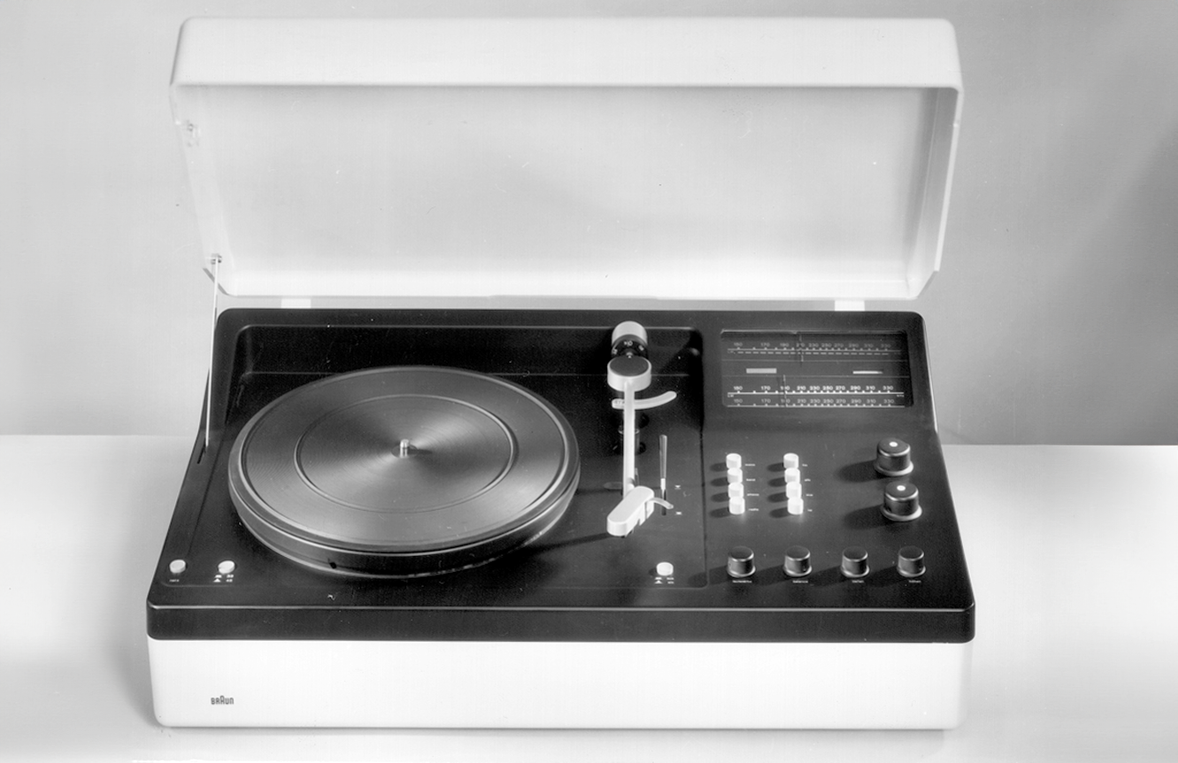 Braun cockpit  260 S, Kompaktgerät, 1972, designed by Dieter Rams