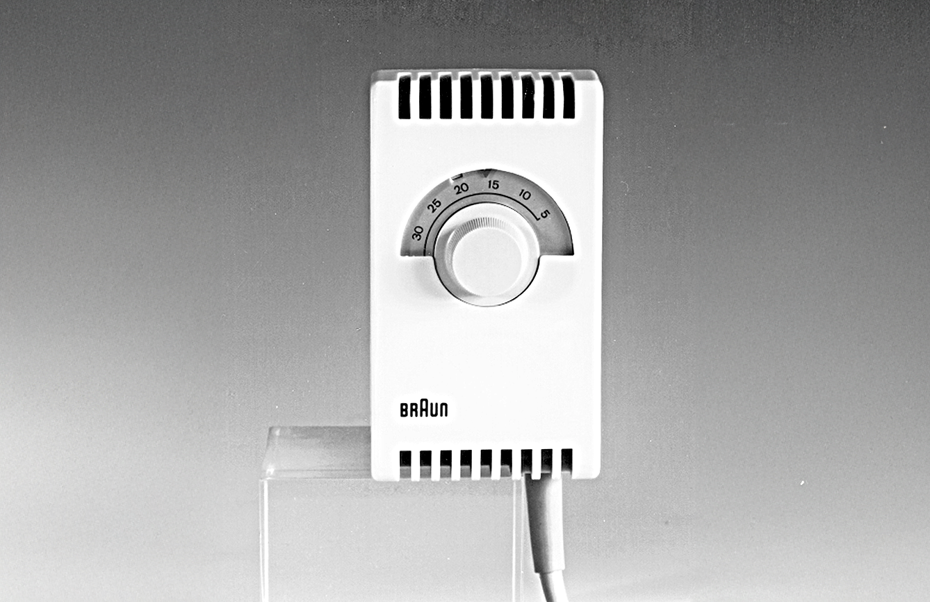 Braun HZ 1 Raumthermostat, 1965, designed by Dieter Rams