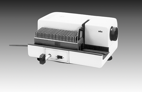 Braun D 15 Dia-Halbautomat, 1967, designed by Robert Oberheim