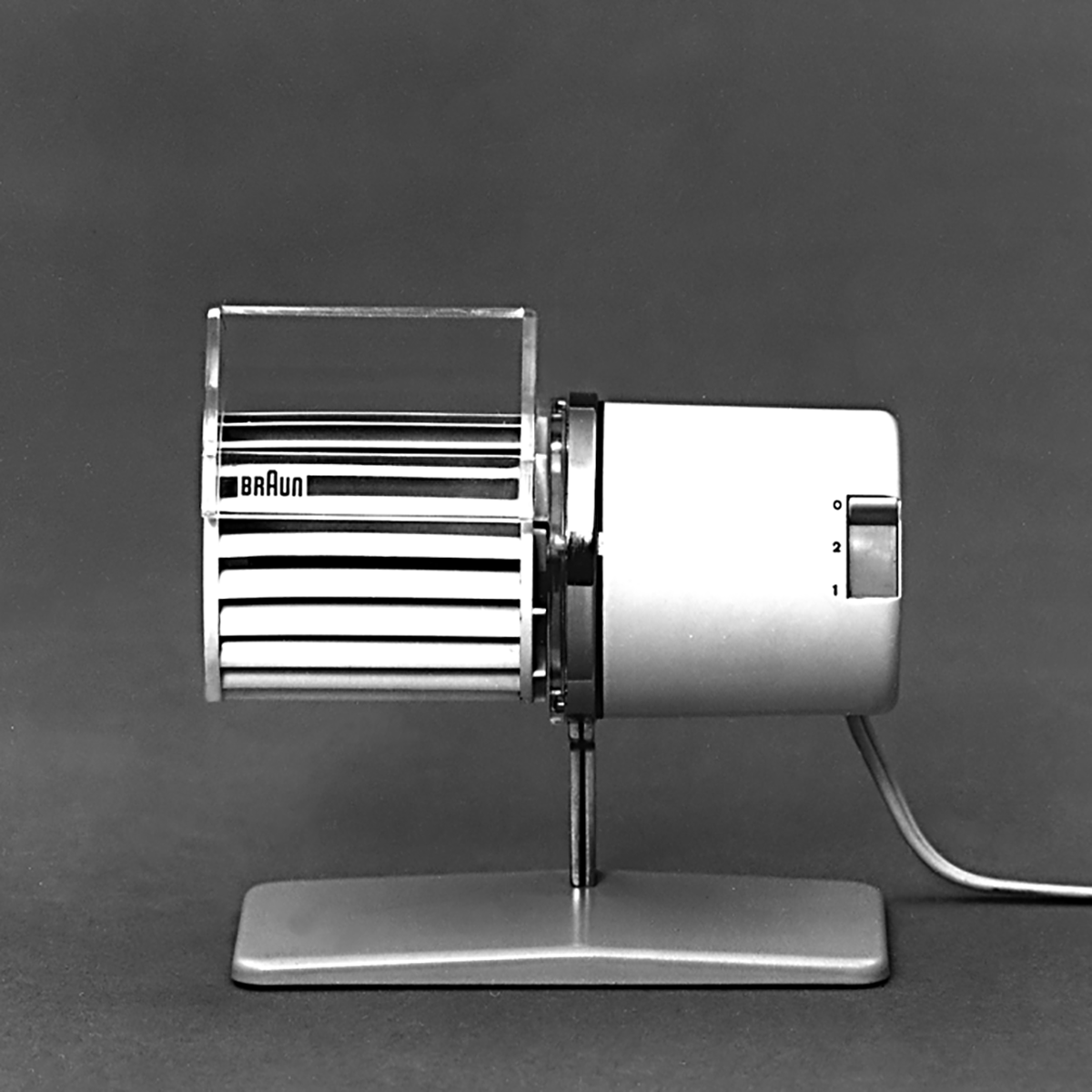Braun HL 1 / 11 Multiwind, 1961, designed by Reinhold Weiss