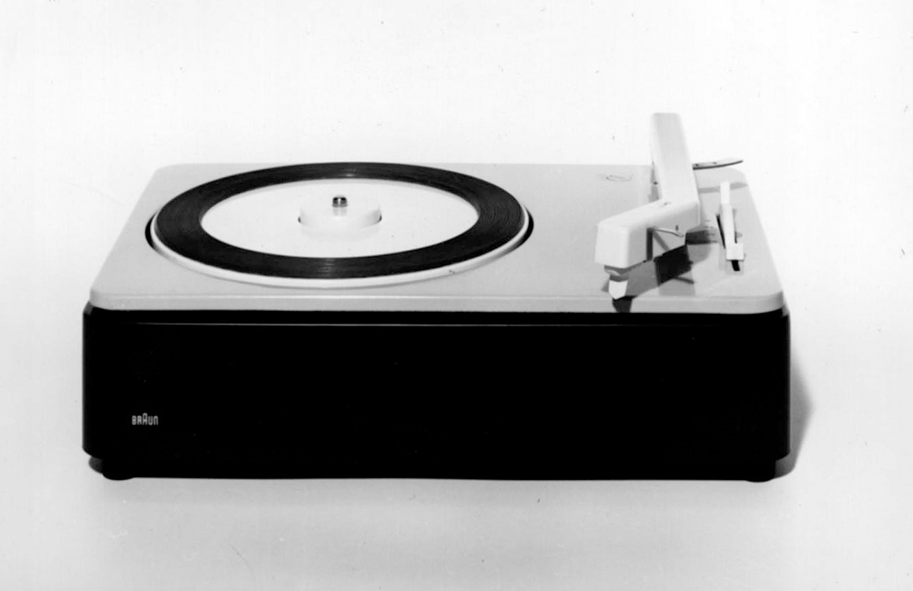 Braun PCS 4 Plattenspieler, 1961, designed by Dieter Rams / Gerd A. Müller