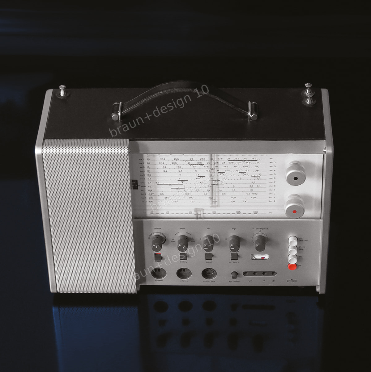 Braun T 1000 CD Weltempfänger, w. Scala, 1968, designed by Dieter Rams